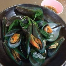 หอยแมลงภู่อบหม้อดิน