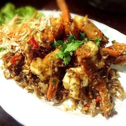 กุ้งแชบ๊วยตัวใหญ่ทอดกระเทียม