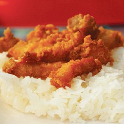 หมูทอดตูมตาม ภูเก็ต ซอยพะเนียง