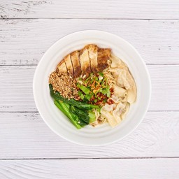 บะหมี่ต้มยำหมูกรอบ