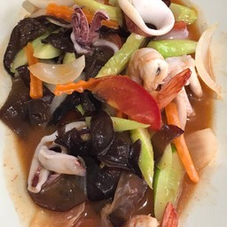 ผัดเปรี้ยวหวานทะเล