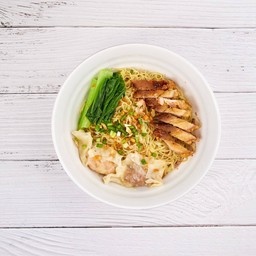 บะหมี่แห้งหมูกรอบ พิเศษ