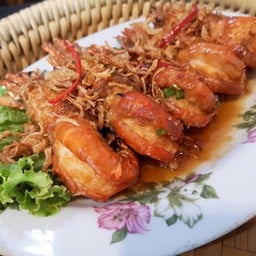 กุ้งแชบ๋วยทอดราดซอสมะขาม