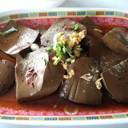 เลือดเป็ดต้มพะโล้