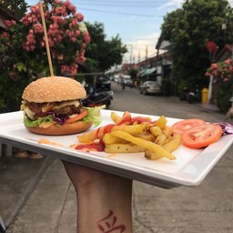YELL BURGER