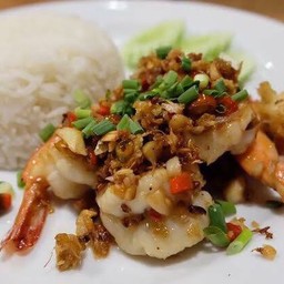 ข้าวผัดพริกเกลือ+(กุ้ง)
