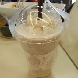 ร้านถั่วปั่น เฮียต้อย ที่ตลาดสนามหญ้า