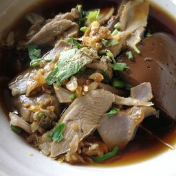 ก๋วยเตียวเป็ดหั่น