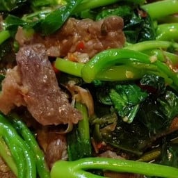 ข้าวคะน้าเนื้อ