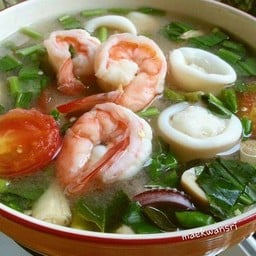 ต้มยำทะเลรวมมิตร น้ำใส