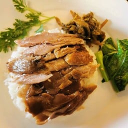 ข้าวขาหมูเนื้อ  หนัง