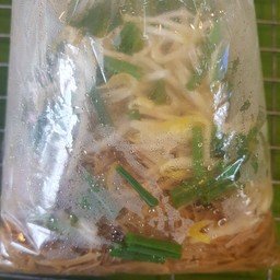 ผัดหมี่หุ้น