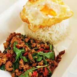 Rice Topped With Stir-Fried Minced Pork And Basil + 1 Egg