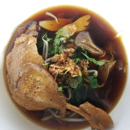 ก๋วยเตี๋ยวเป็ดตุ๋น