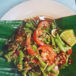 ส้มตำถั่ว