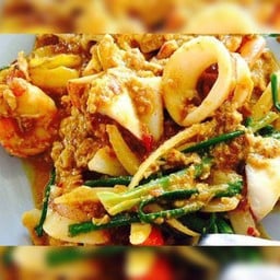 ผัดผงกะหรี่ (กับข้าว)ต้องกดเลือกเนื้อสัตว์