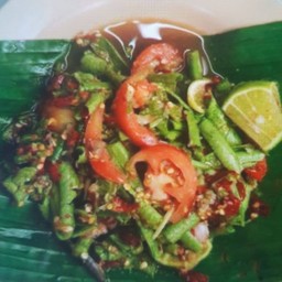 ส้มตำถั่วกุ้งสด