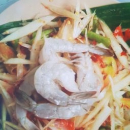 ส้มตำมะม่วงกุ้งสด