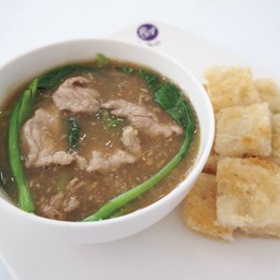 ราดหน้าเส้นใหญ่ทอดกรอบ