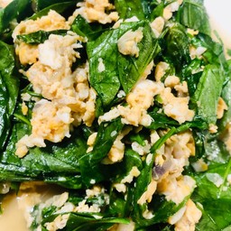 ใบเหลียงผัดไข่