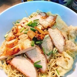 บะหมี่เกี๊ยวเปิดโบ
