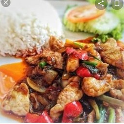 ข้าวราดพริกเผา หมุ,ไก่,หมุสับ,หมุยอ