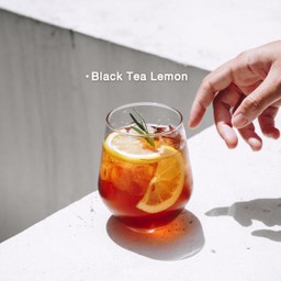 Black tea peach lemon