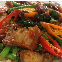 ผัดฉ่า-ผัดขี้เมา รวมมิตร,หมู,ไก่,กุ้ง,หมึก,หมูกรอบ