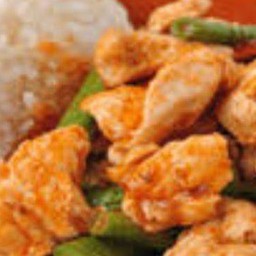 ไก่ผัดพริกแกงถั่วราดข้าว