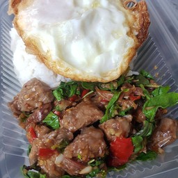 ข้าวกะเพราเนื้อสันใน