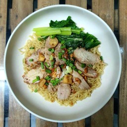 บะหมี่หมูอบปักกิ่ง (Peking Noodle)