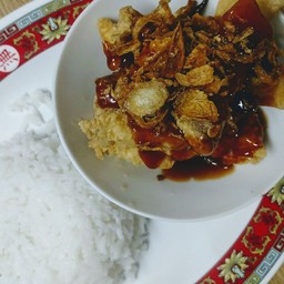 ข้าวราดไก่กรอบราดซ๊อสมะขาม