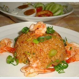 ข้าวผัดน้ำพริกเผา