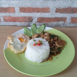 ร้านก๋วยเตี๋ยวหมูอ้วน(ลูกชิ้นยักษ์)