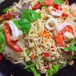 ยำยำรสเด็ด แซบเวอร์  (เจ้ส้ม)