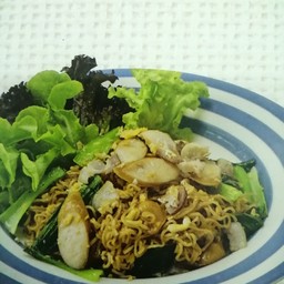 มาม่าผัดเบคอน