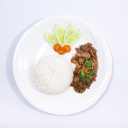 ข้าวกระเทียมพริกไทยดำ หมู