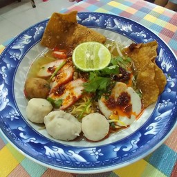 ก๋วยเตี๋ยวหมูต้มยำมะนาวสด