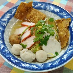 ก๋วยเตี๋ยวหมูน้ำใส
