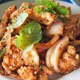 น้ำตกหมู