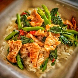 คนละยำ ยำแซ่บ อาหารตามสั่ง