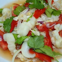 ยำเล็บมือนาง(ขาไก่)