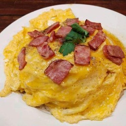 ข้าวไข่ข้นเบคอน