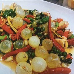 ผัดฉ่าไข่ปลาริวกิว