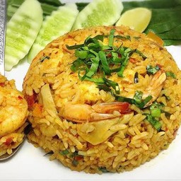 ข้าวผัดเครื่องแกงคลุก