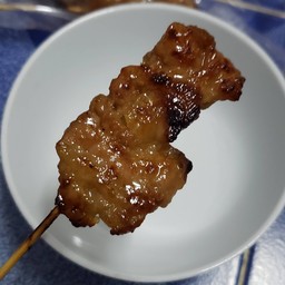 พิชิตหมูย่าง (เดิม ปูย่างหมู)