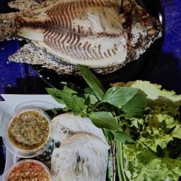 ร้านเสี่ยโตเมี่ยงปลาเผา