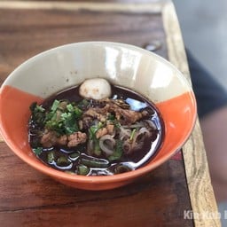 เตี๋ยวเรือ ประชาชื่น ป้าแดง...ยุธยา