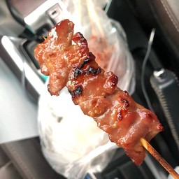 หมูปิ้งไม้ละ 5 หน้าวัดกองพระทราย