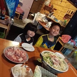 หมูกระทะชั่งกิโล  ละเบ๋อ